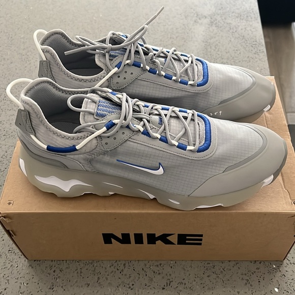 Nike React Live - Picture 2 of 2